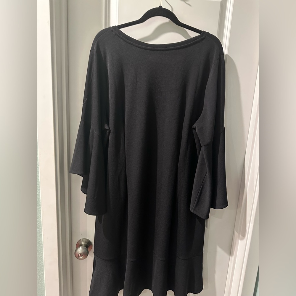 Isaac Mizrahi Live Pebbled Knit Black Bell Sleeve Dress - Picture 4 of 6